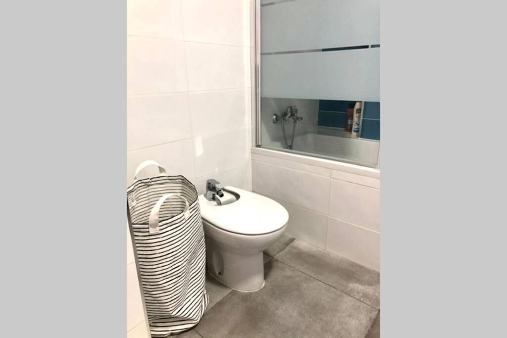 Beautiful And Renovated Apartment In The Center Valencia Eksteriør bilde